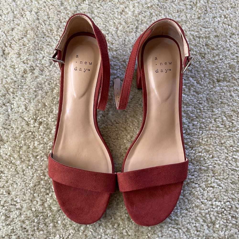 NWOT Target A New Day Heels